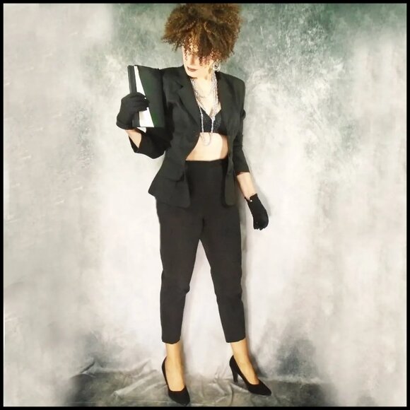 Black Tapered Blazer Jacket Minimalist Corporate Femme Fatale - Picture 4 of 16